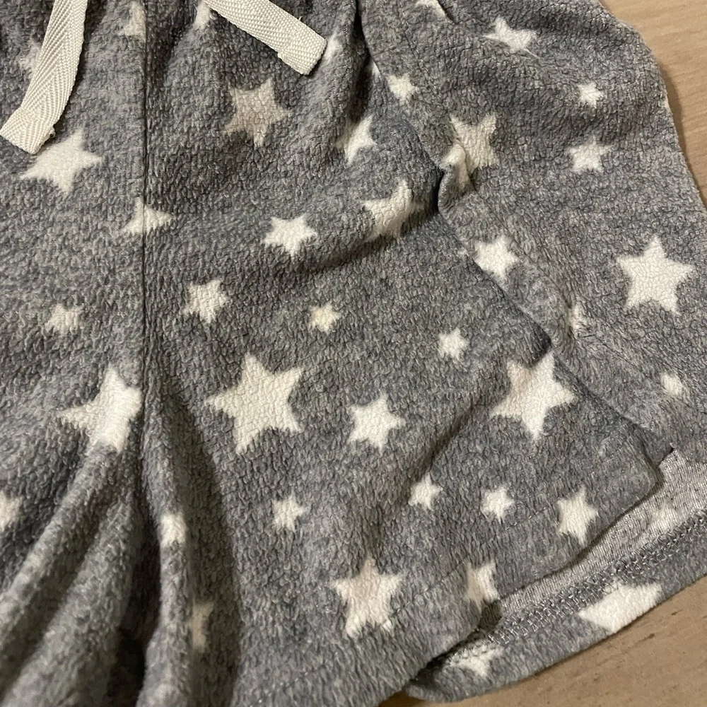 BCBG girls gray white star lounge shorts pajama bottoms